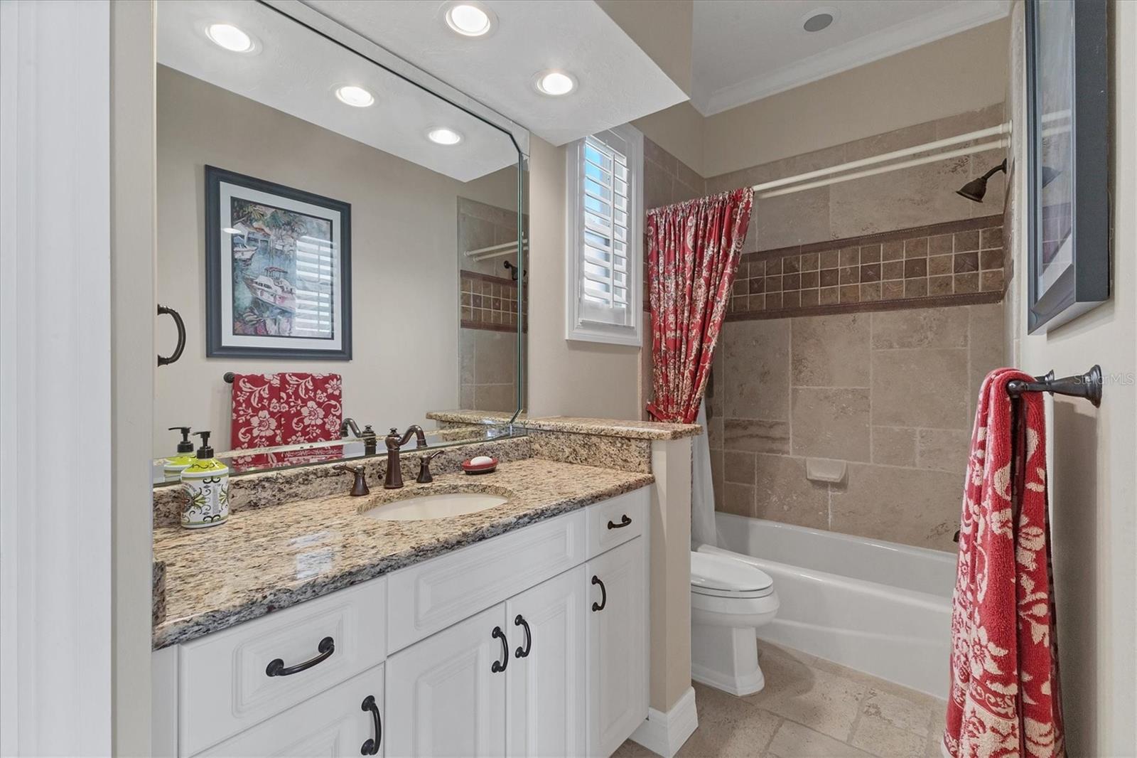 Image 25 of 68 For 7612 Calle Facil