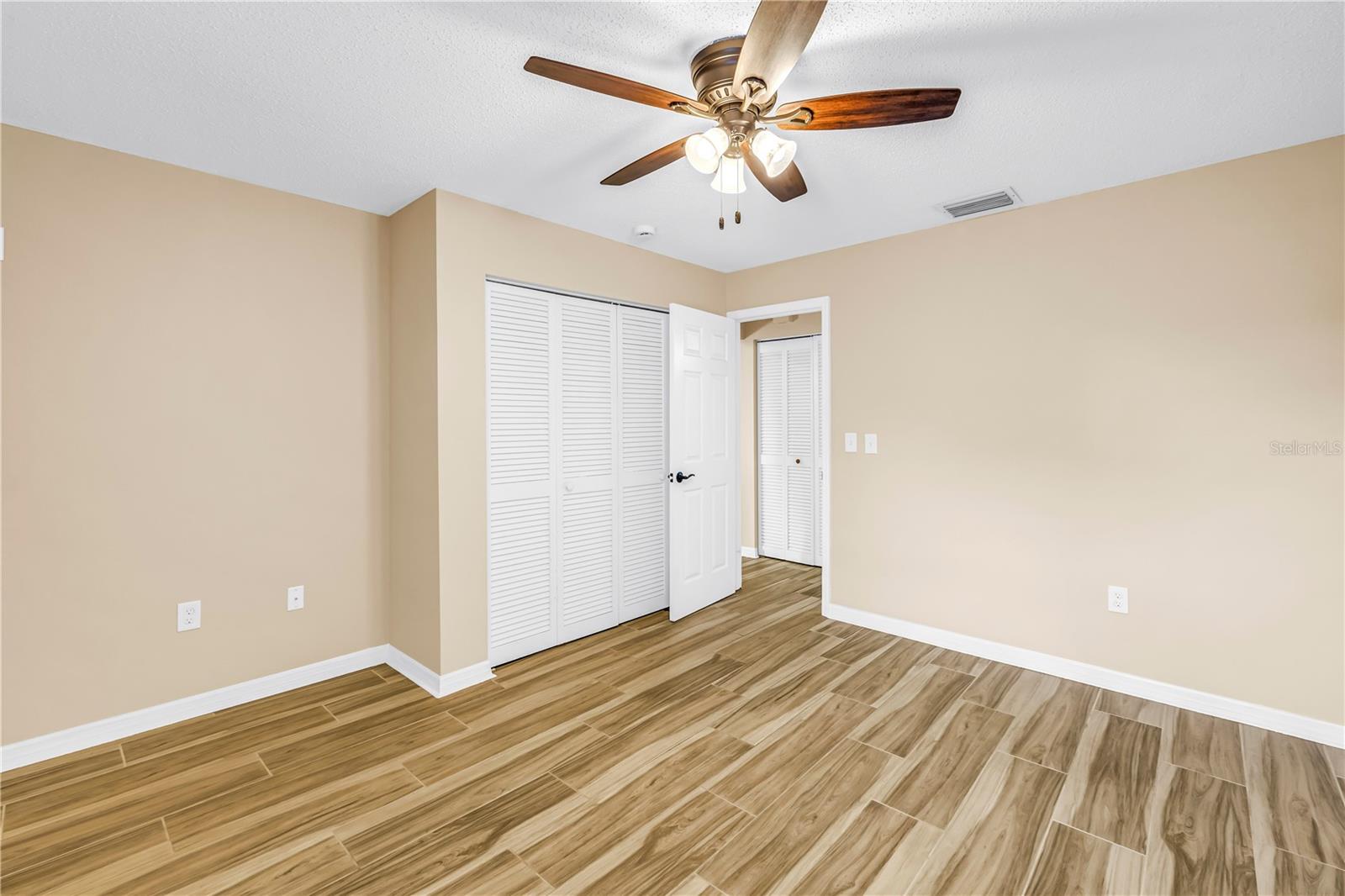 Image 15 of 29 For 8415 Gardens Circle