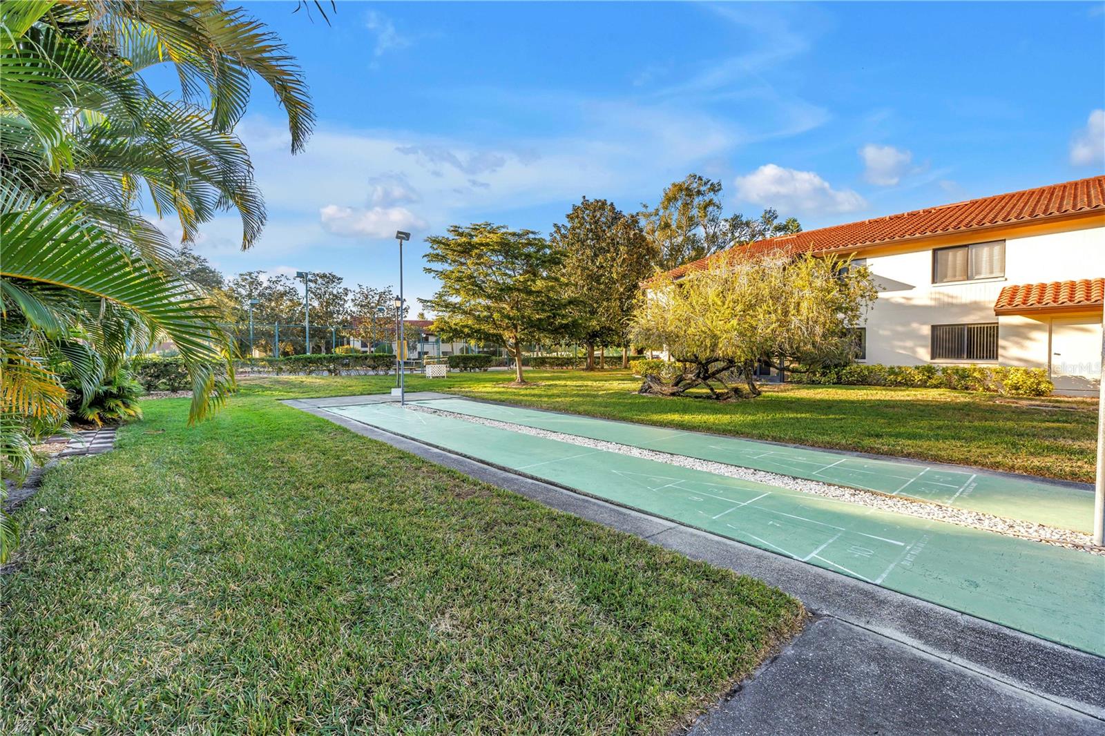 Image 26 of 29 For 8415 Gardens Circle