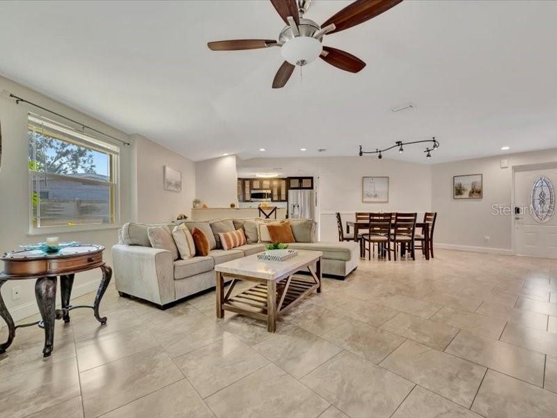 Image 10 of 48 For 2529 Croton Avenue