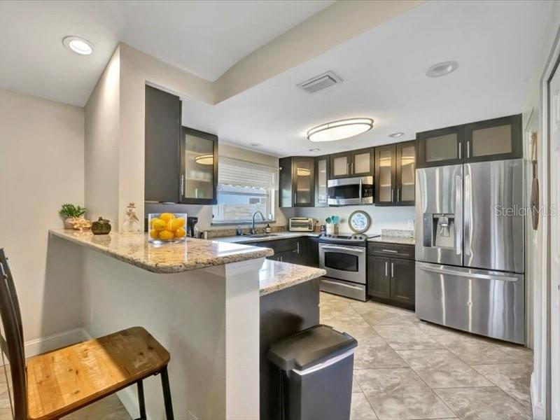 Image 11 of 48 For 2529 Croton Avenue