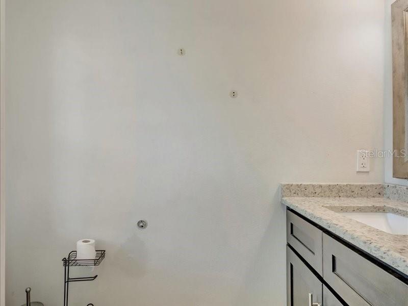 Image 22 of 48 For 2529 Croton Avenue