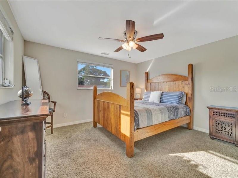 Image 38 of 48 For 2529 Croton Avenue