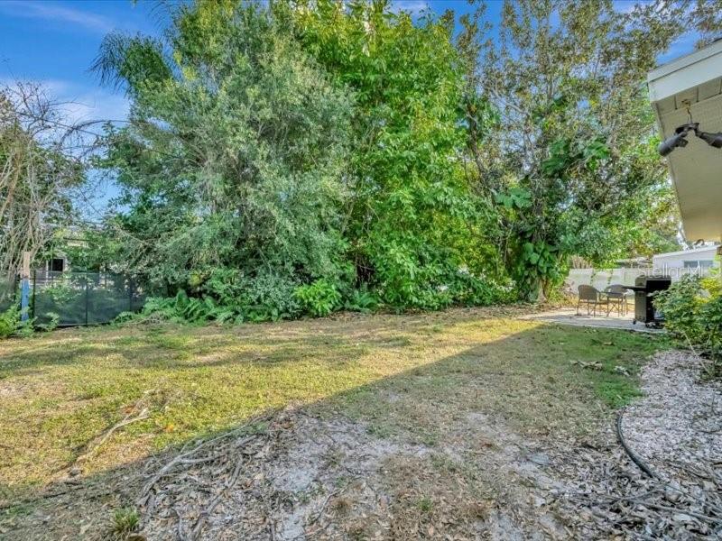 Image 45 of 48 For 2529 Croton Avenue