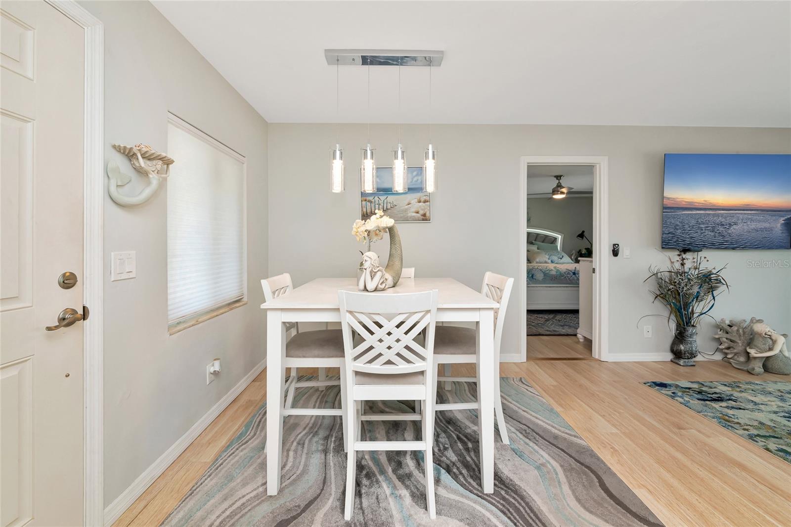 Image 20 of 48 For 3755 School Avenue 44