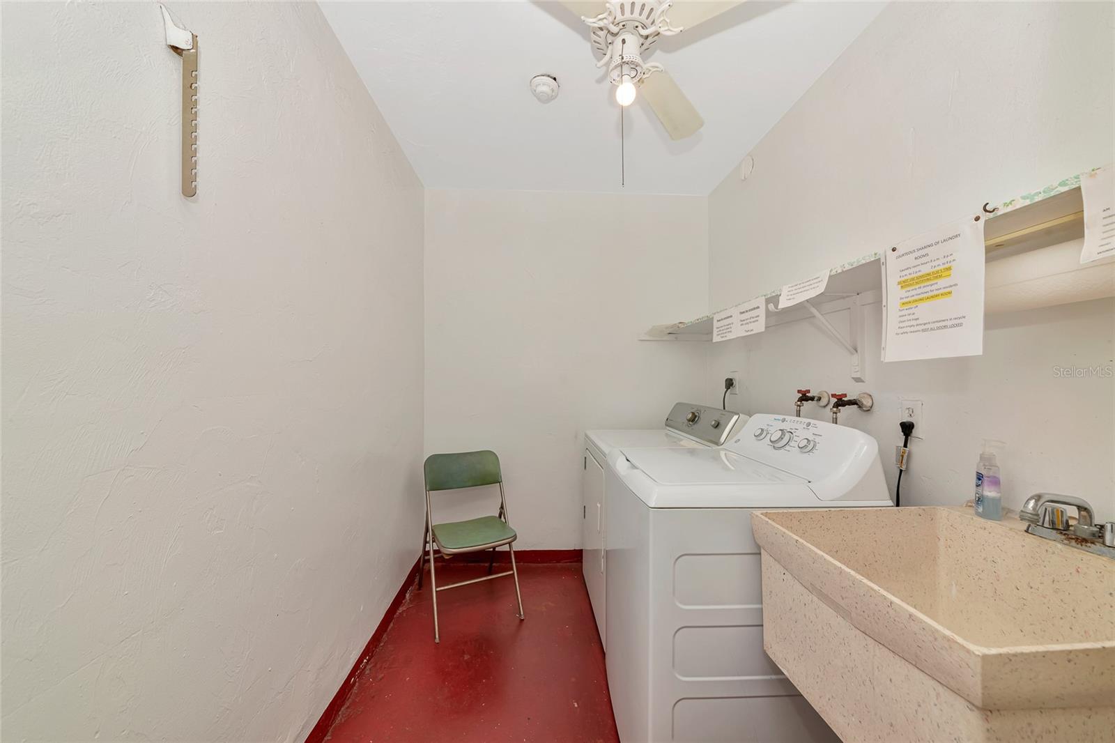 Image 42 of 48 For 3755 School Avenue 44