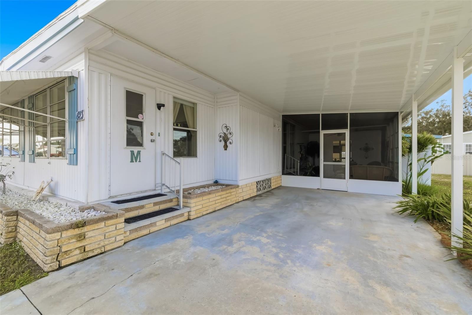 Image 2 of 55 For 5619 Bayshore Road 423