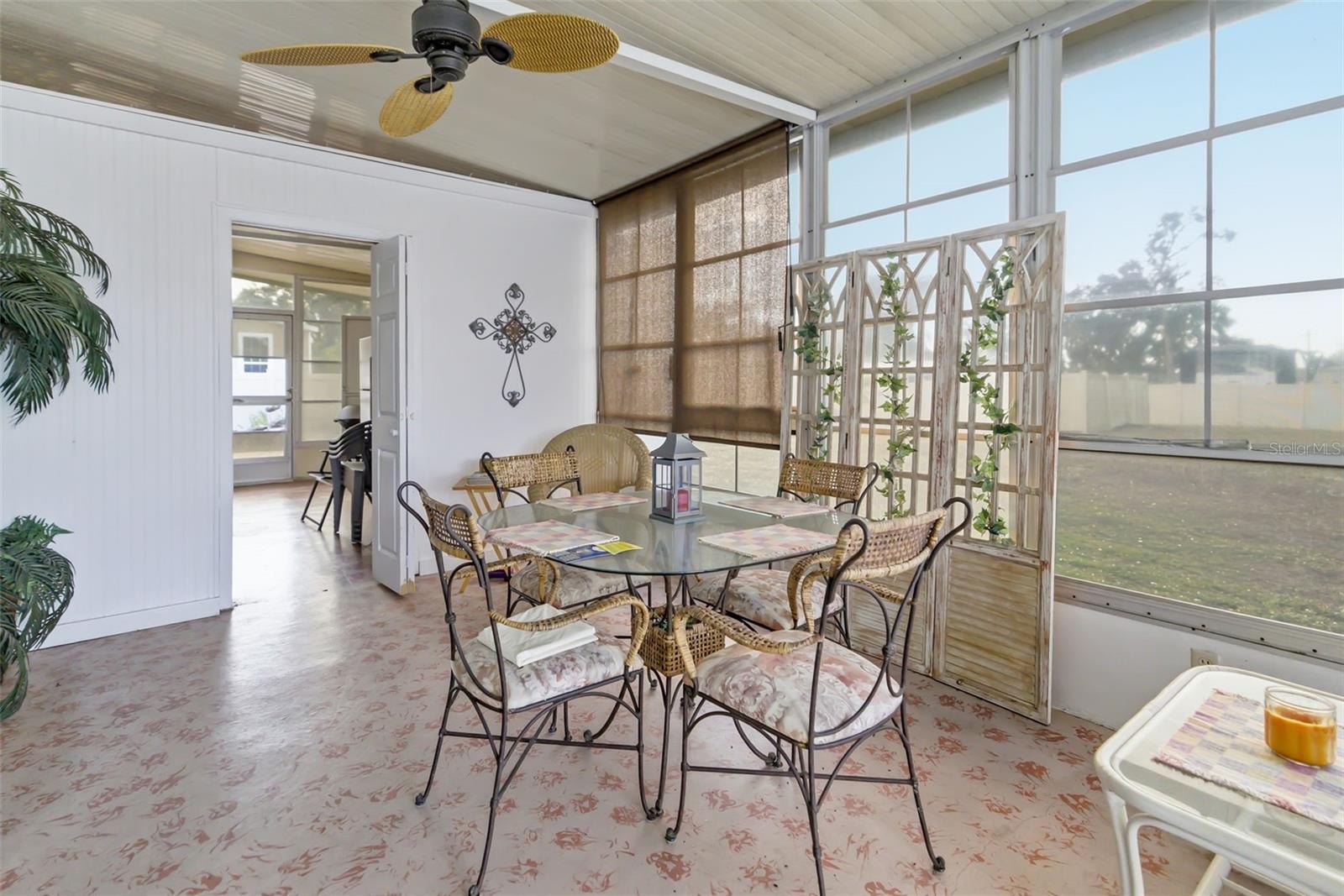 Image 29 of 55 For 5619 Bayshore Road 423