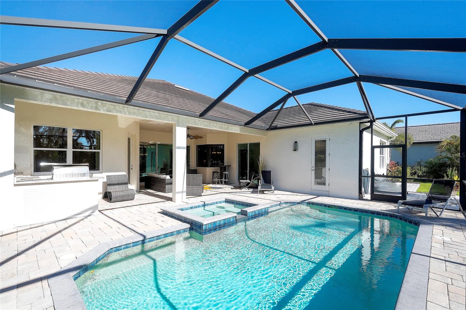 Image 31 of 35 For 15915 42nd Glen E