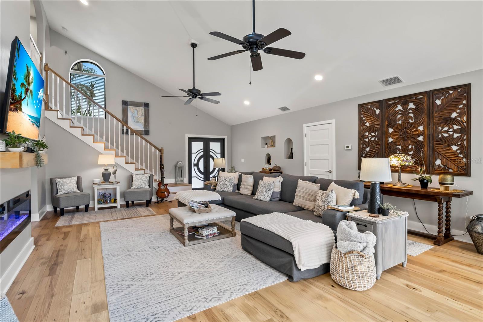 Image 14 of 55 For 2420 Cherimoya Lane