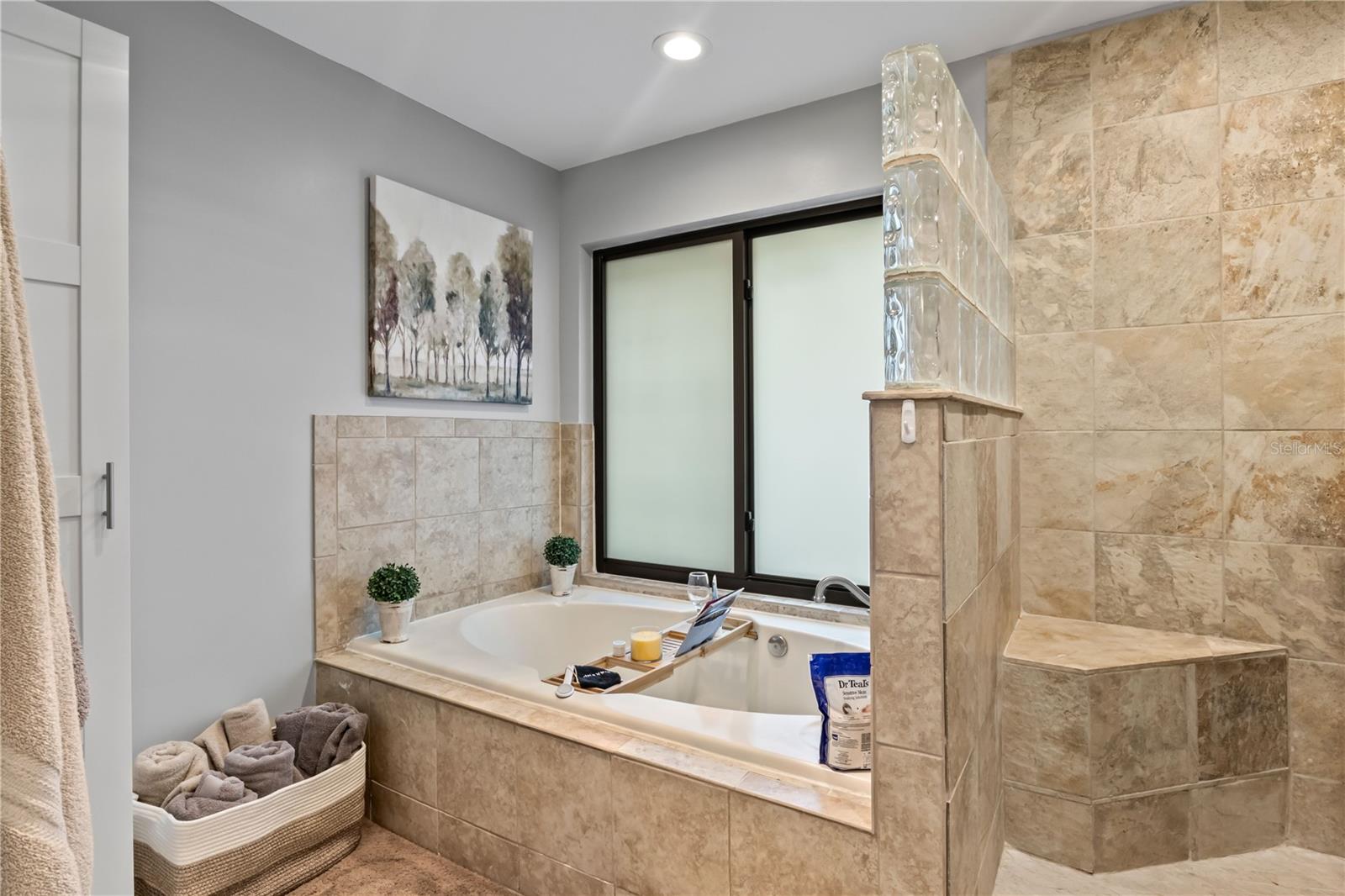 Image 26 of 55 For 2420 Cherimoya Lane