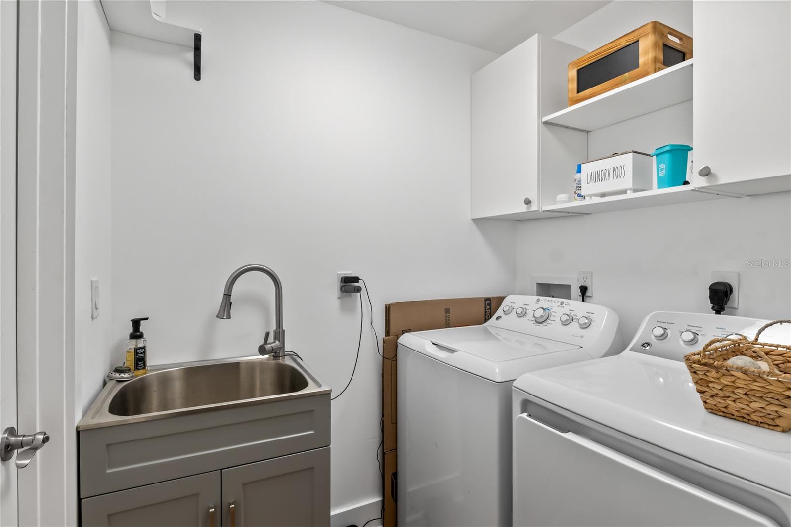 Image 37 of 55 For 2420 Cherimoya Lane