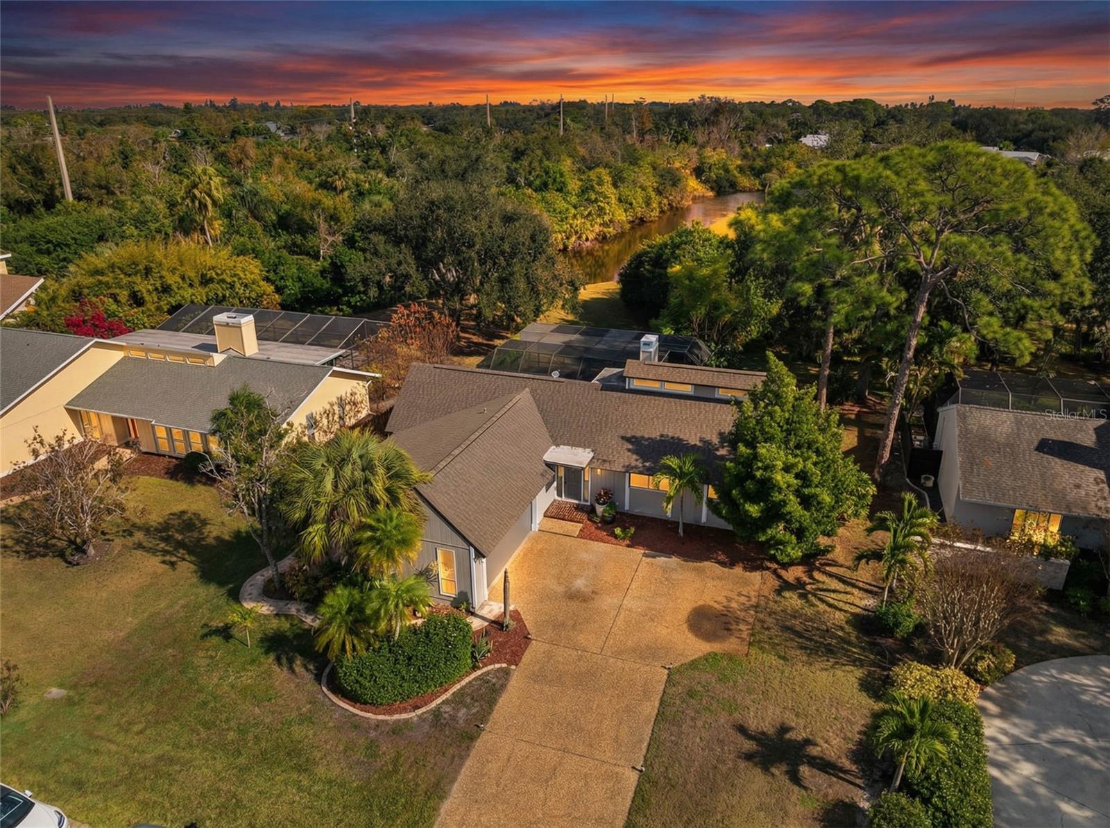 Image 2 of 80 For 5482 Beneva Woods Circle