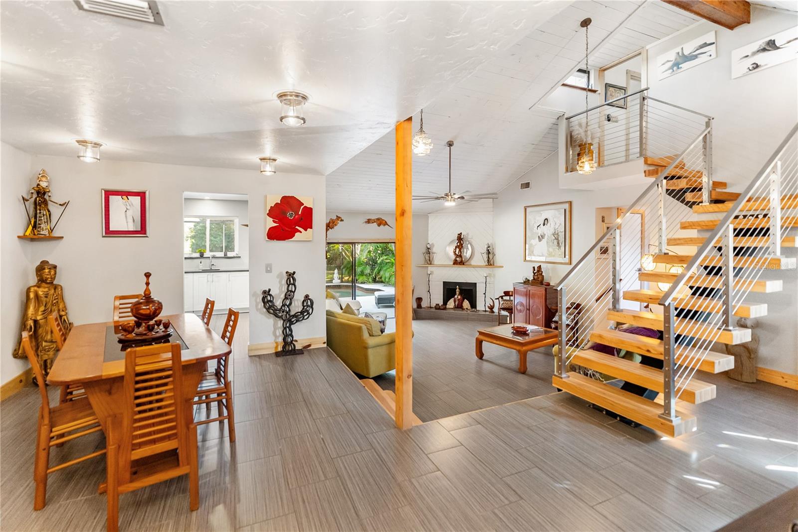 Image 3 of 80 For 5482 Beneva Woods Circle