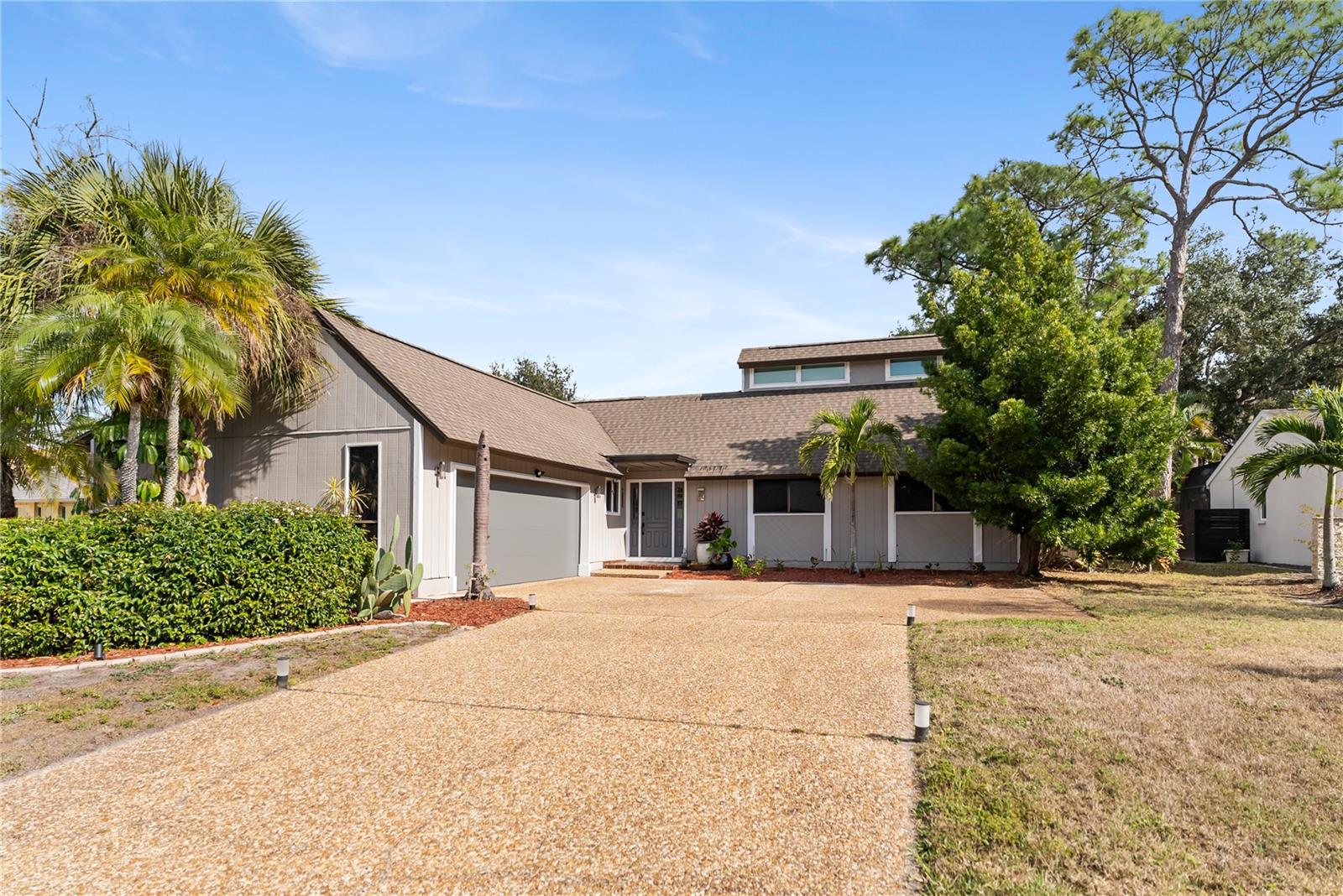 Image 72 of 80 For 5482 Beneva Woods Circle