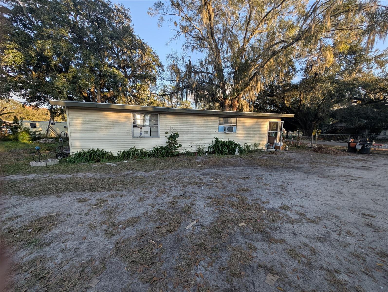 Image 41 of 55 For 2516 Hebb Road