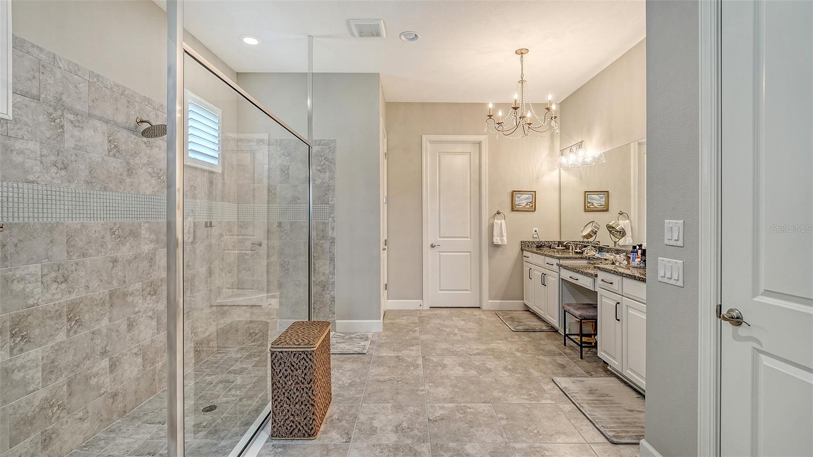 Image 19 of 72 For 8713 Mangilli Road