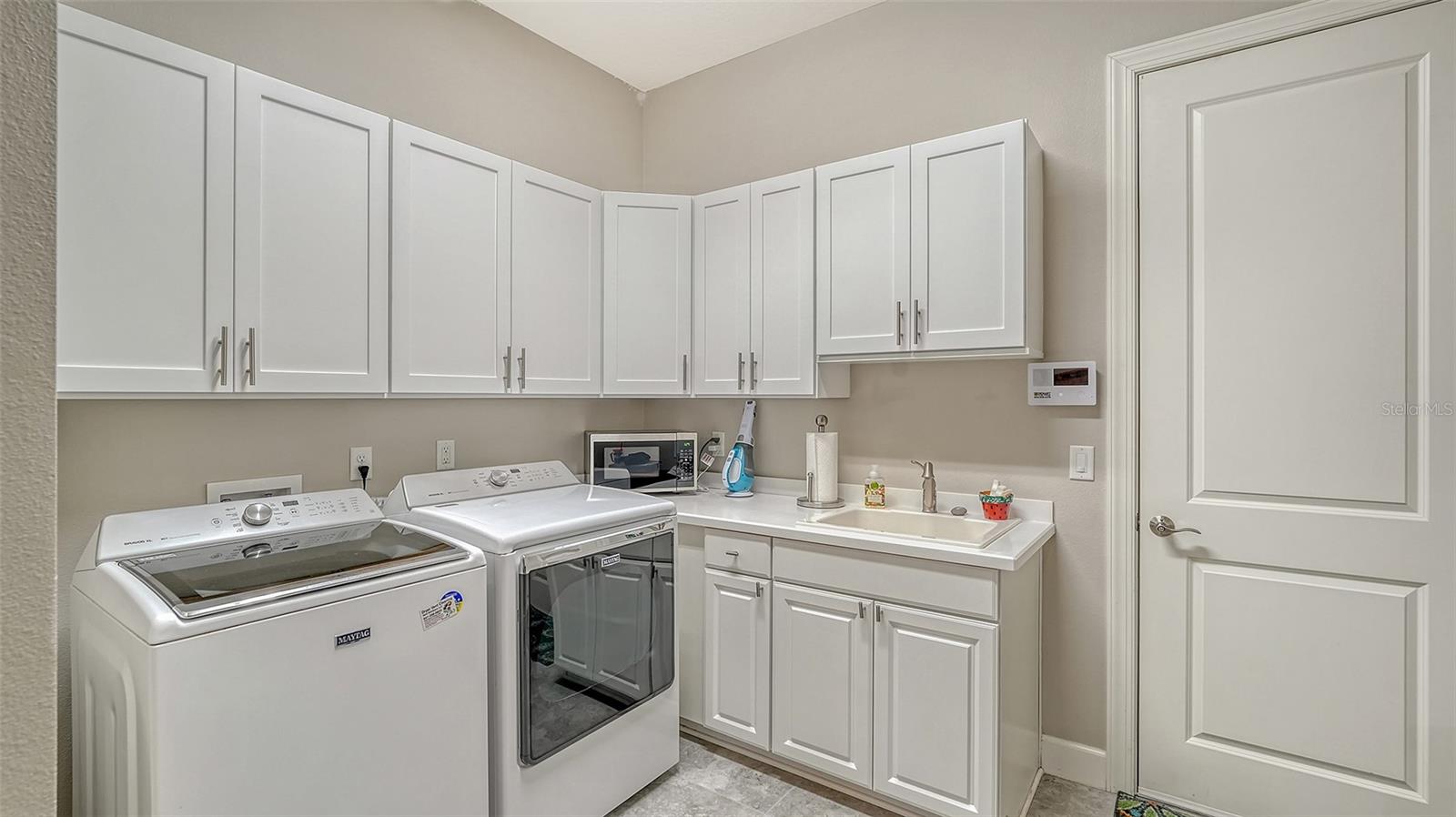 Image 31 of 72 For 8713 Mangilli Road