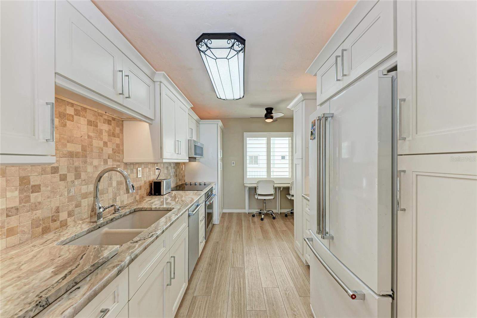 Image 17 of 56 For 5200 Gulf Drive 302