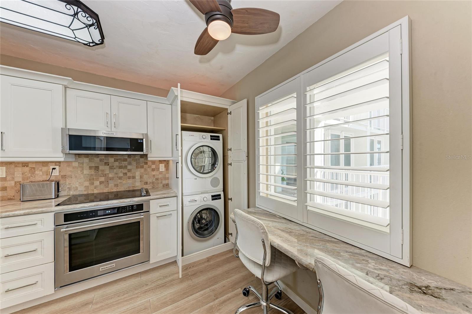 Image 19 of 56 For 5200 Gulf Drive 302