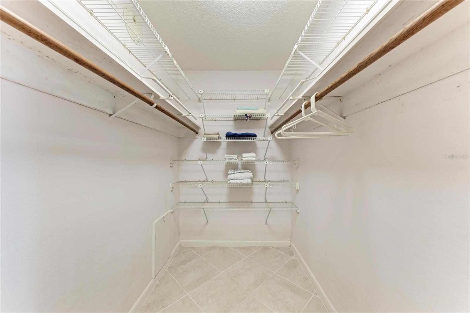 Image 27 of 56 For 5200 Gulf Drive 302