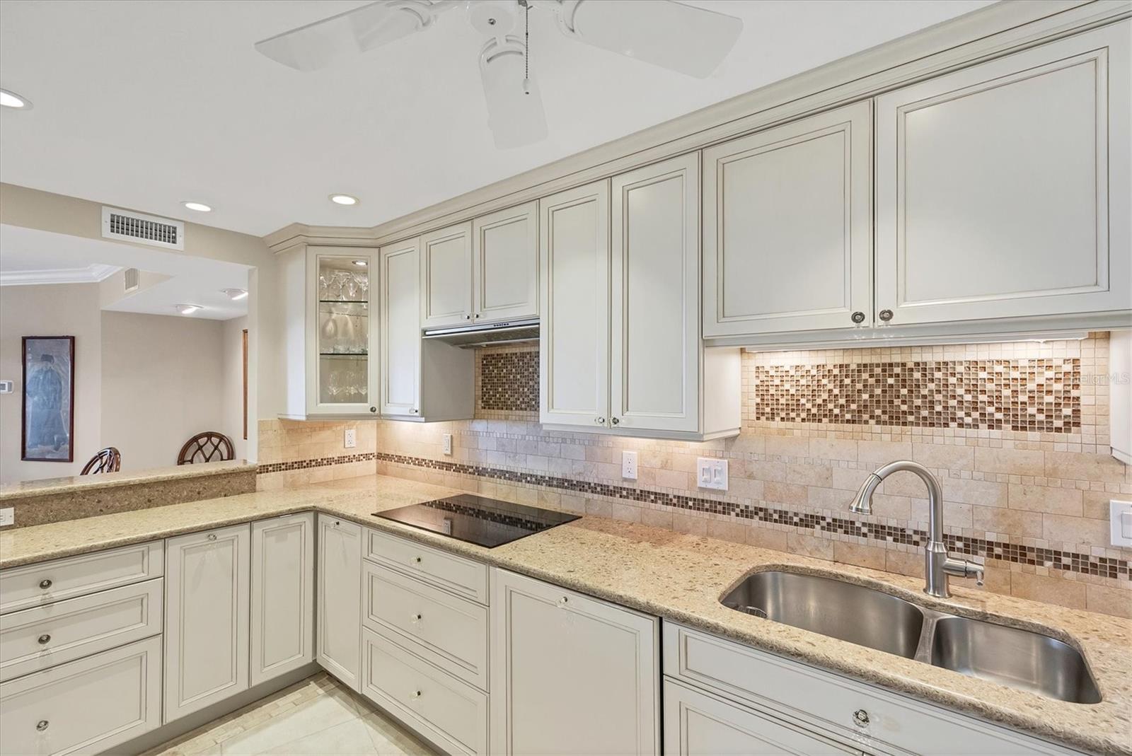 Image 25 of 58 For 4805 Gulf Of Mexico Drive 103