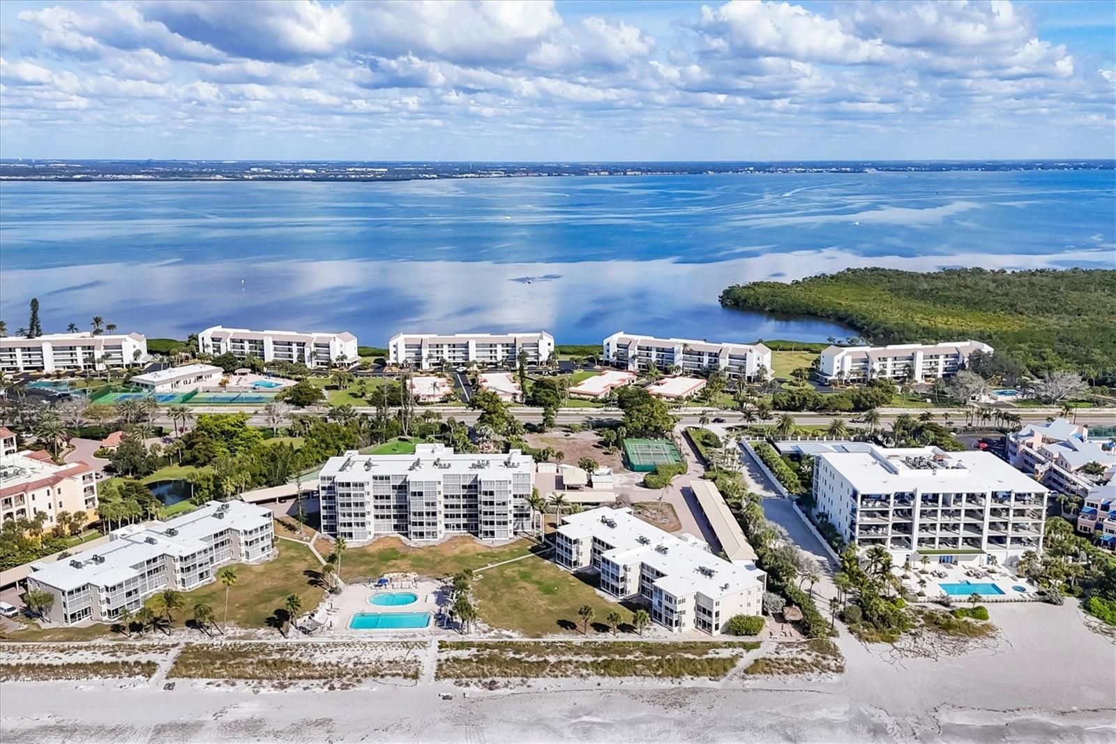 Image 56 of 58 For 4805 Gulf Of Mexico Drive 103