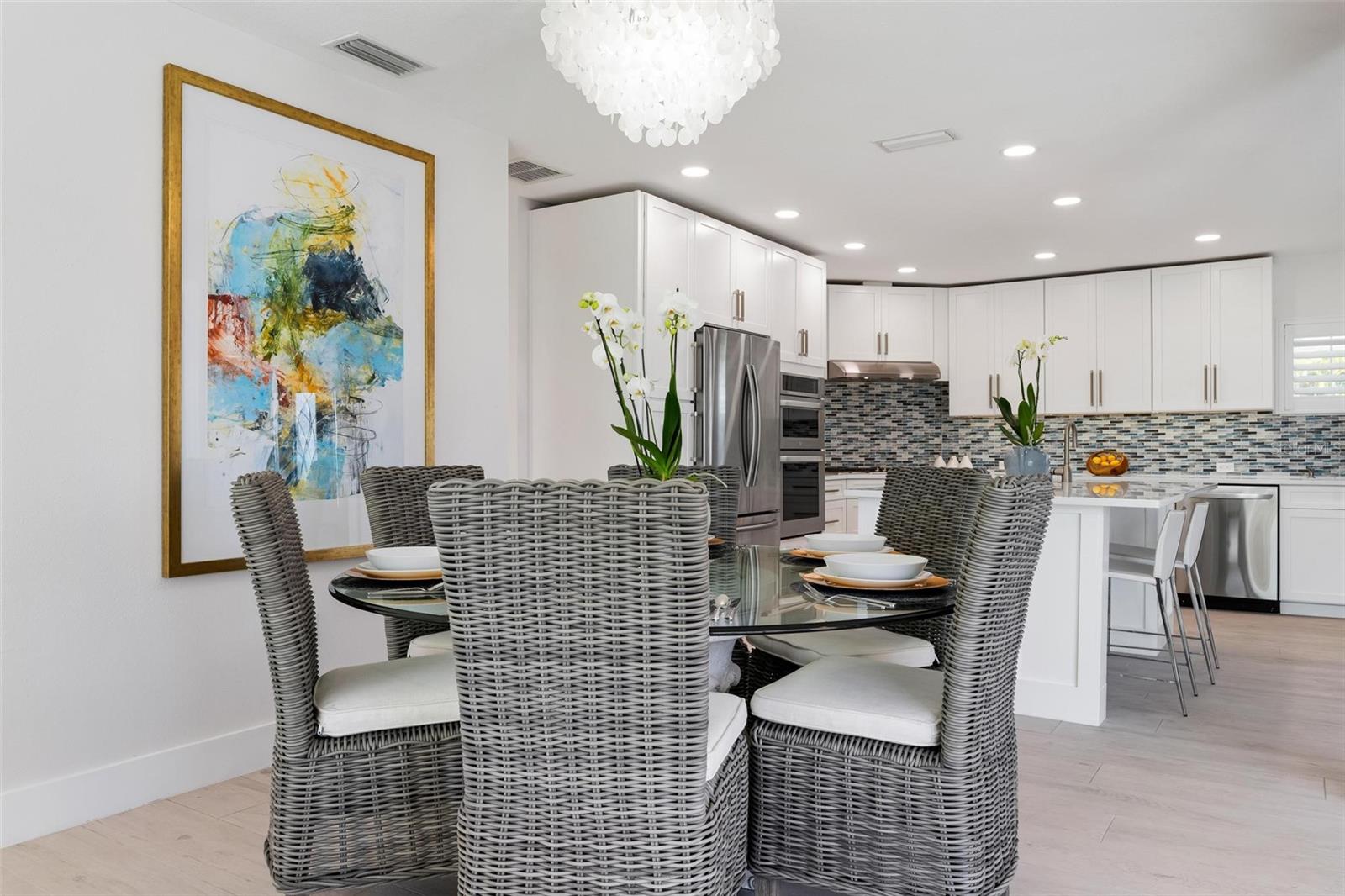 Image 21 of 96 For 616 Foxworth Lane