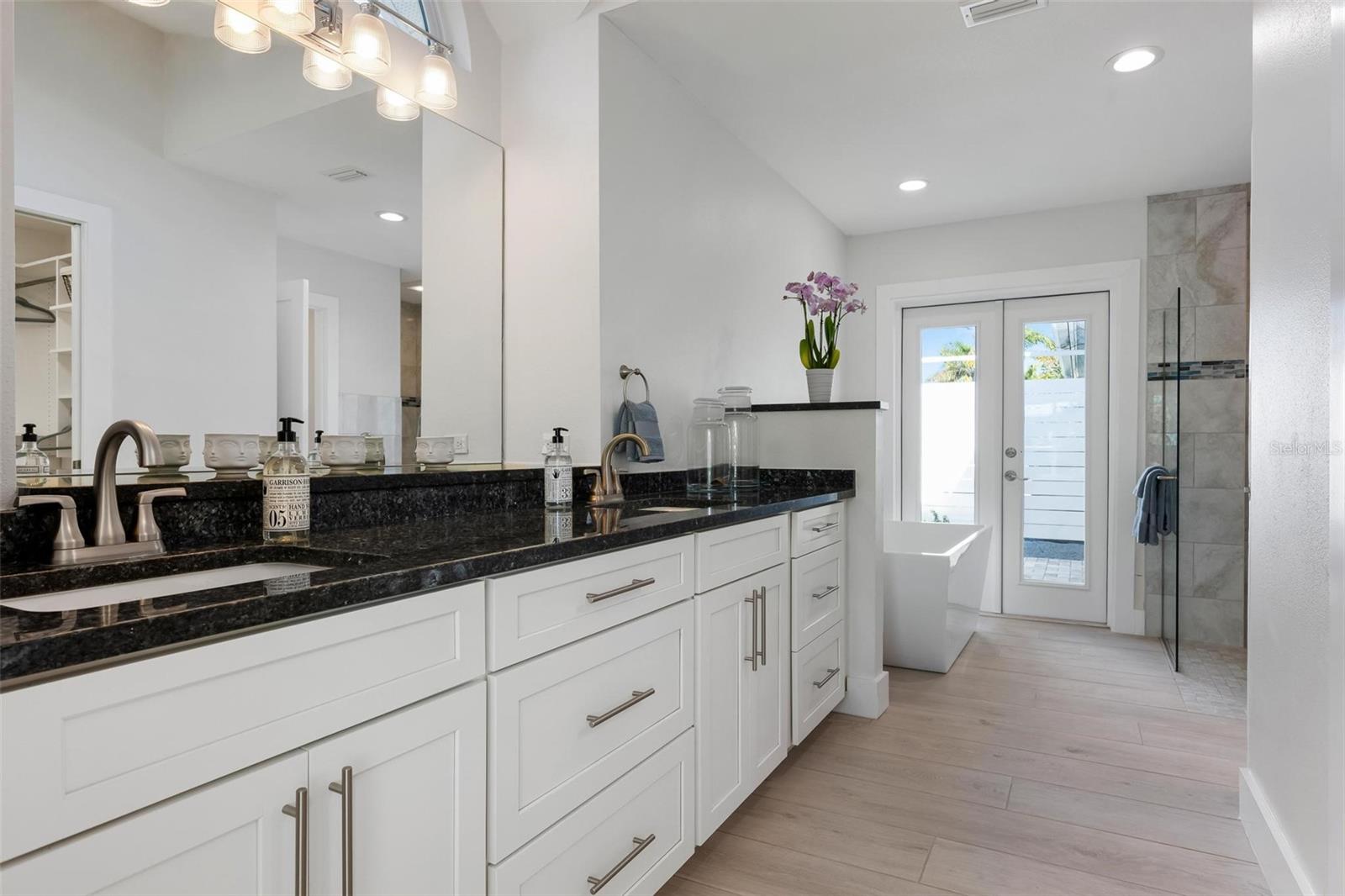 Image 32 of 96 For 616 Foxworth Lane