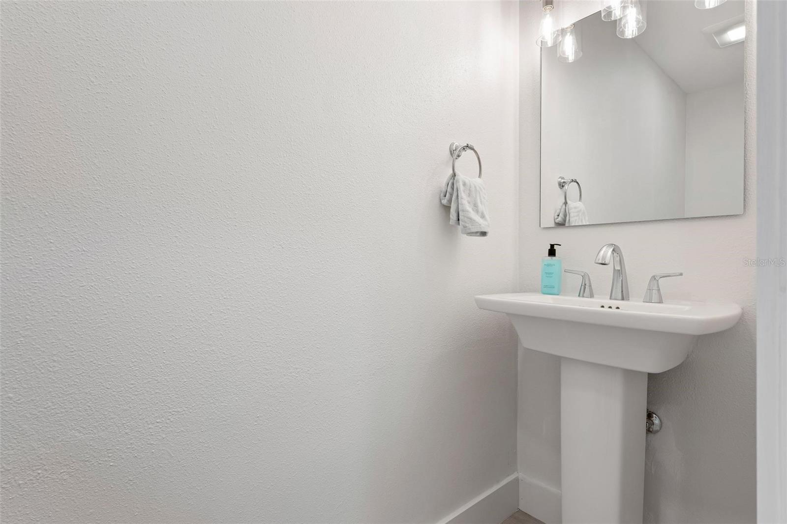 Image 51 of 96 For 616 Foxworth Lane