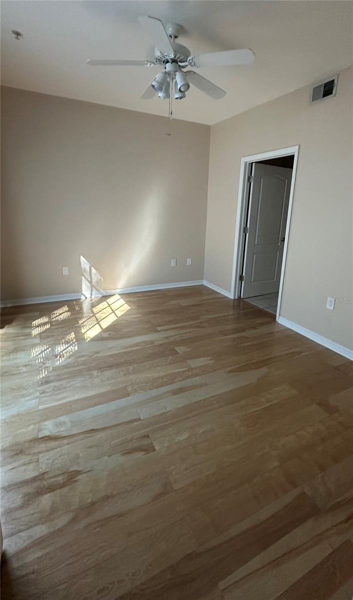 Image 17 of 60 For 4126 Central Sarasota Parkway 2011