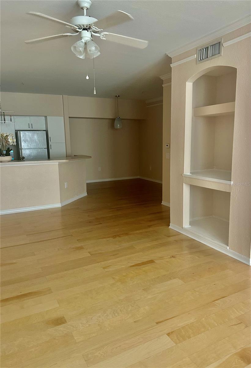 Image 9 of 60 For 4126 Central Sarasota Parkway 2011