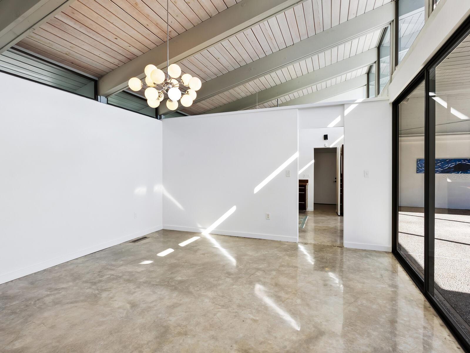 Image 12 of 71 For 820 Whitfield Avenue