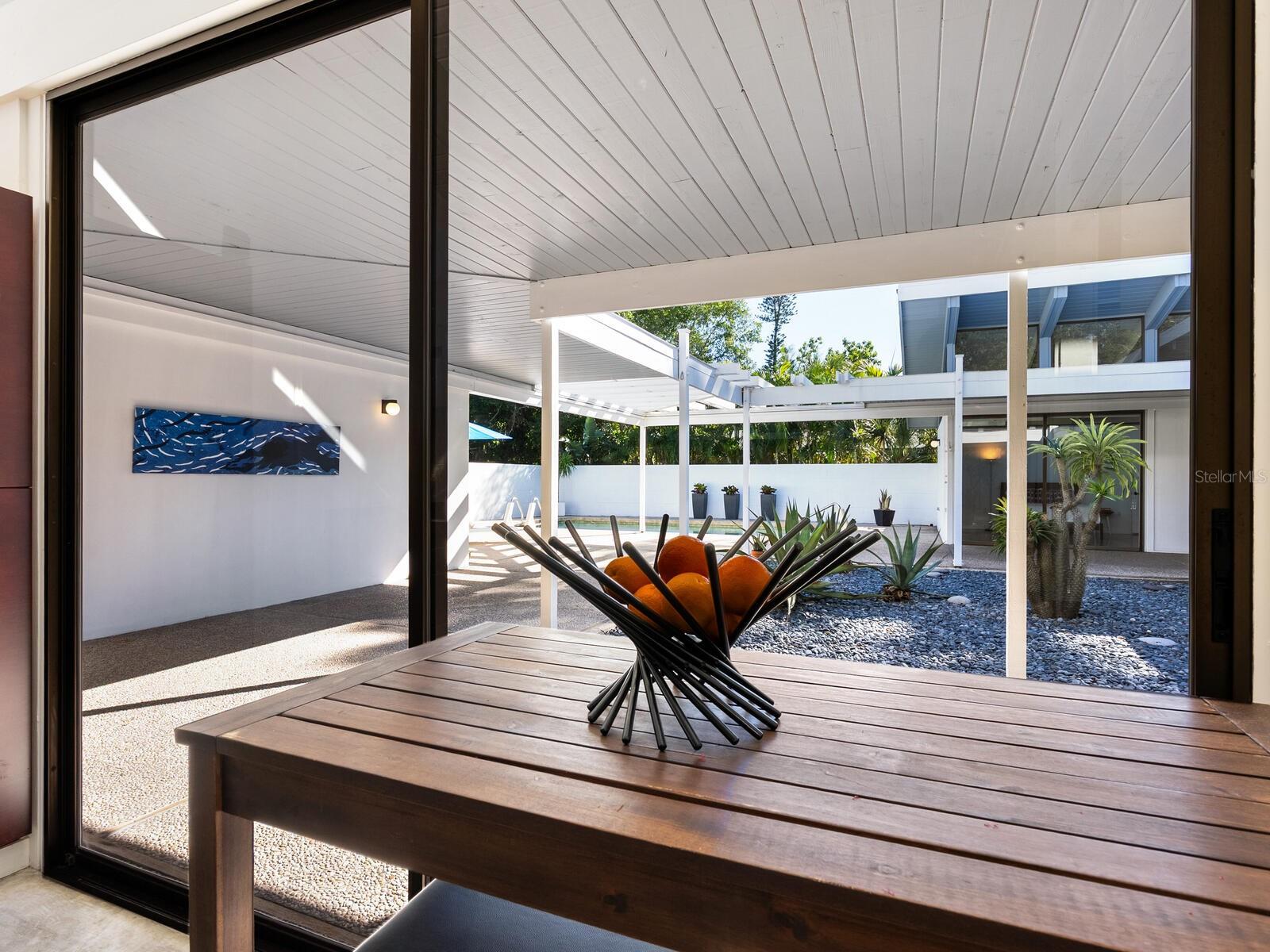 Image 16 of 71 For 820 Whitfield Avenue