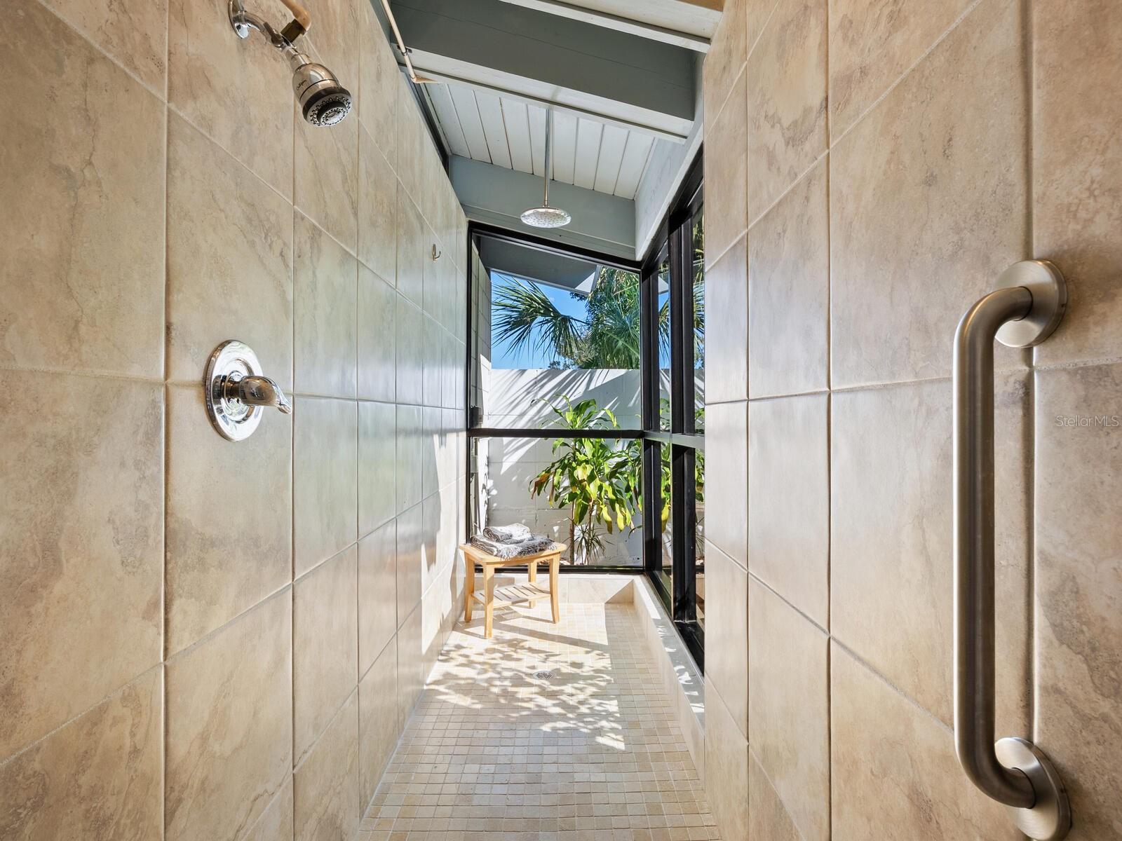 Image 19 of 71 For 820 Whitfield Avenue