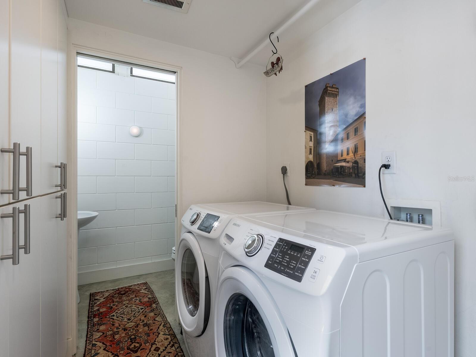 Image 24 of 71 For 820 Whitfield Avenue