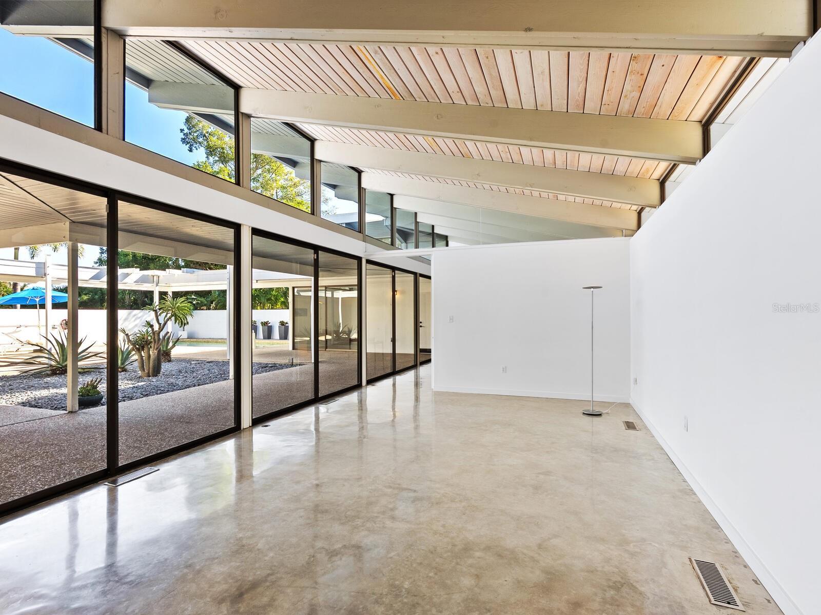 Image 6 of 71 For 820 Whitfield Avenue