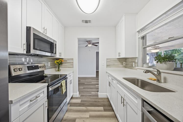 Image 14 of 35 For 3427 Riviera Drive