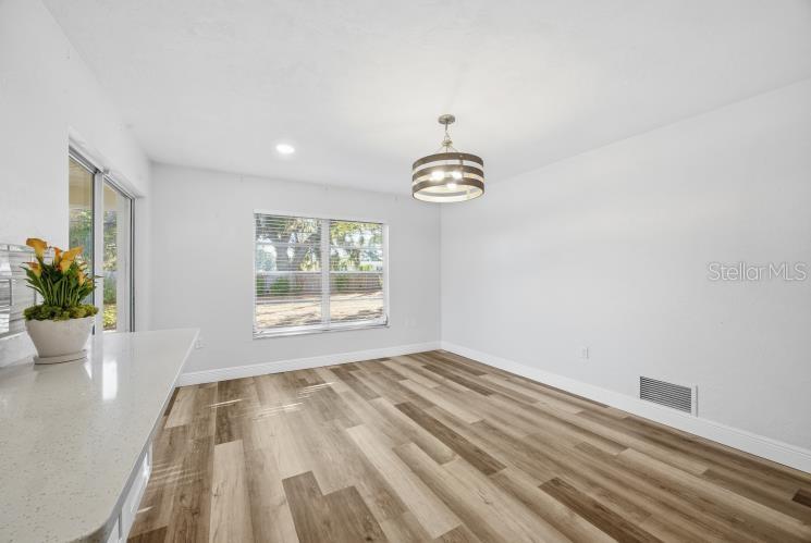 Image 16 of 35 For 3427 Riviera Drive