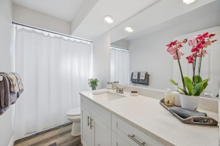 Image 19 of 35 For 3427 Riviera Drive