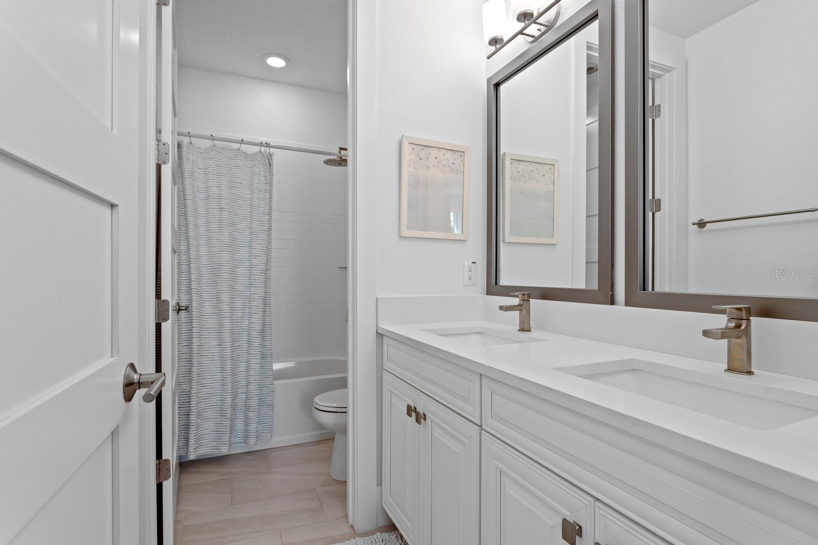 Image 39 of 73 For 3036 Christophers Watch Lane