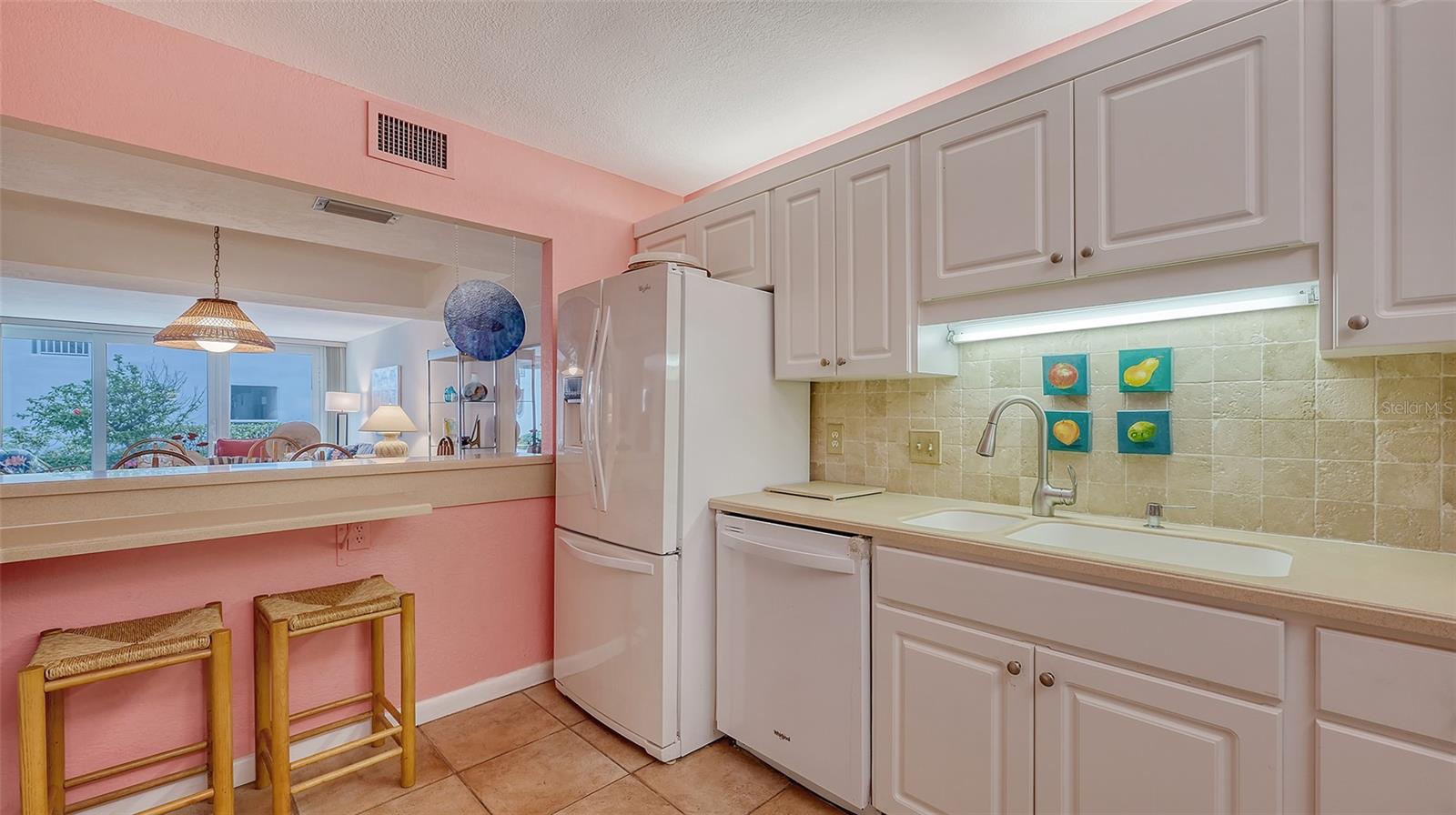 Image 10 of 35 For 5055 Gulf Of Mexico Drive 411