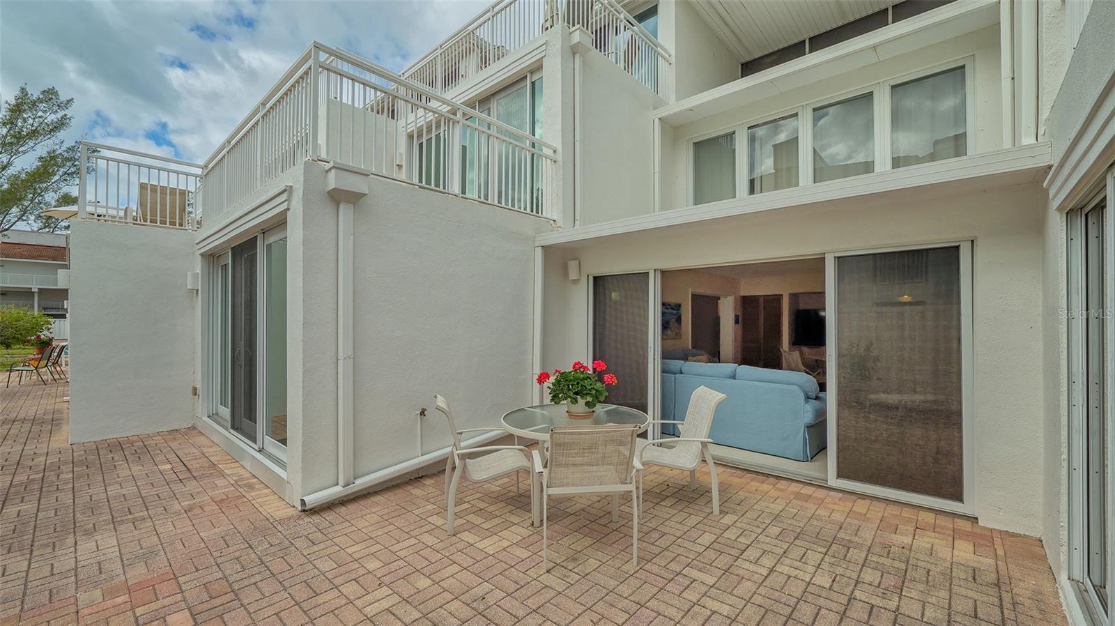 Image 16 of 35 For 5055 Gulf Of Mexico Drive 411