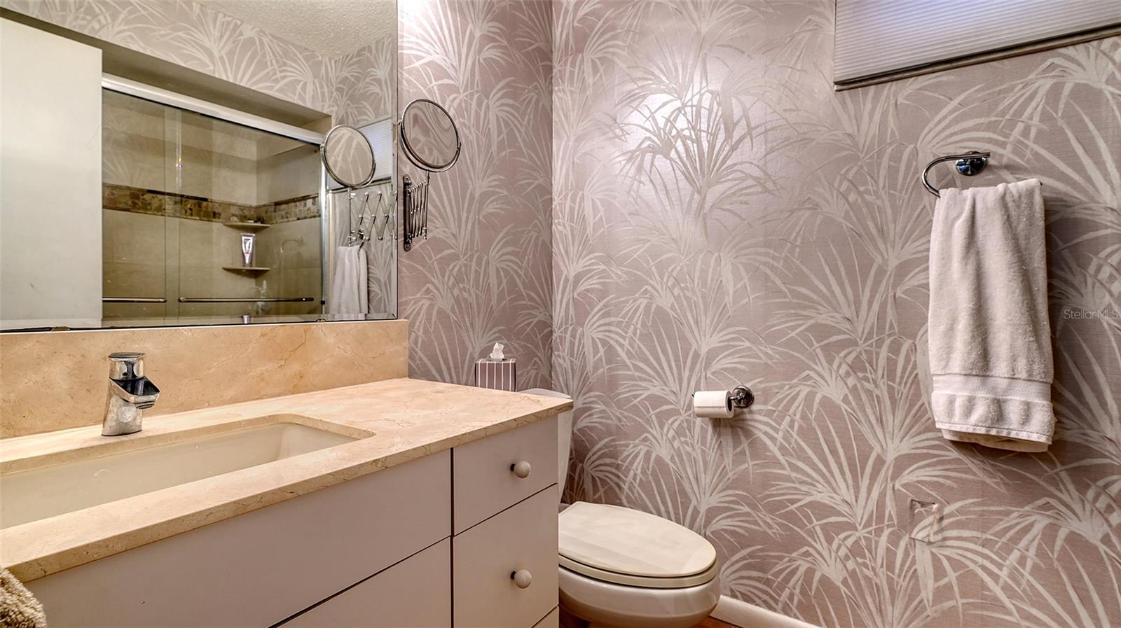 Image 21 of 35 For 5055 Gulf Of Mexico Drive 411