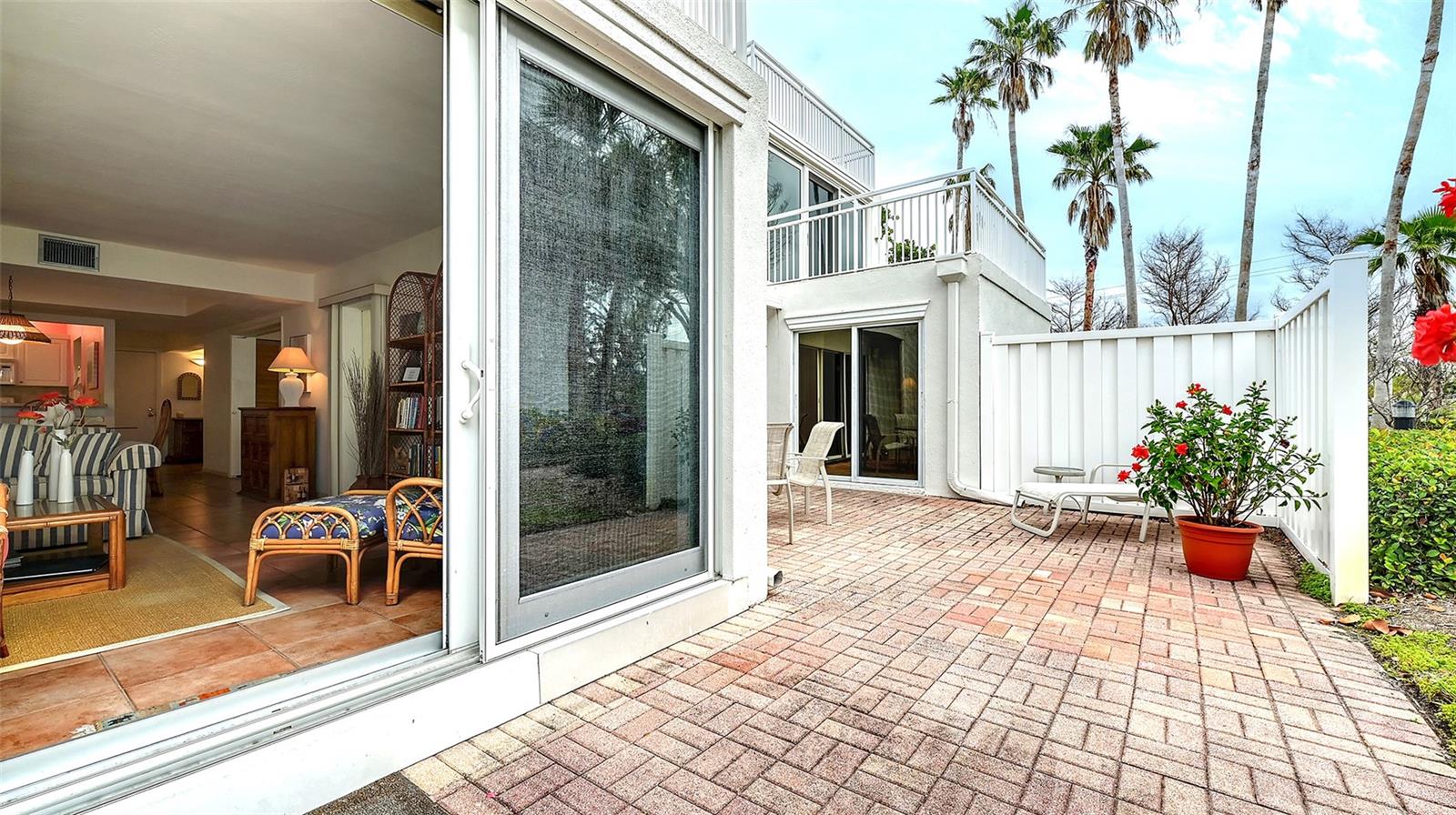 Image 6 of 35 For 5055 Gulf Of Mexico Drive 411