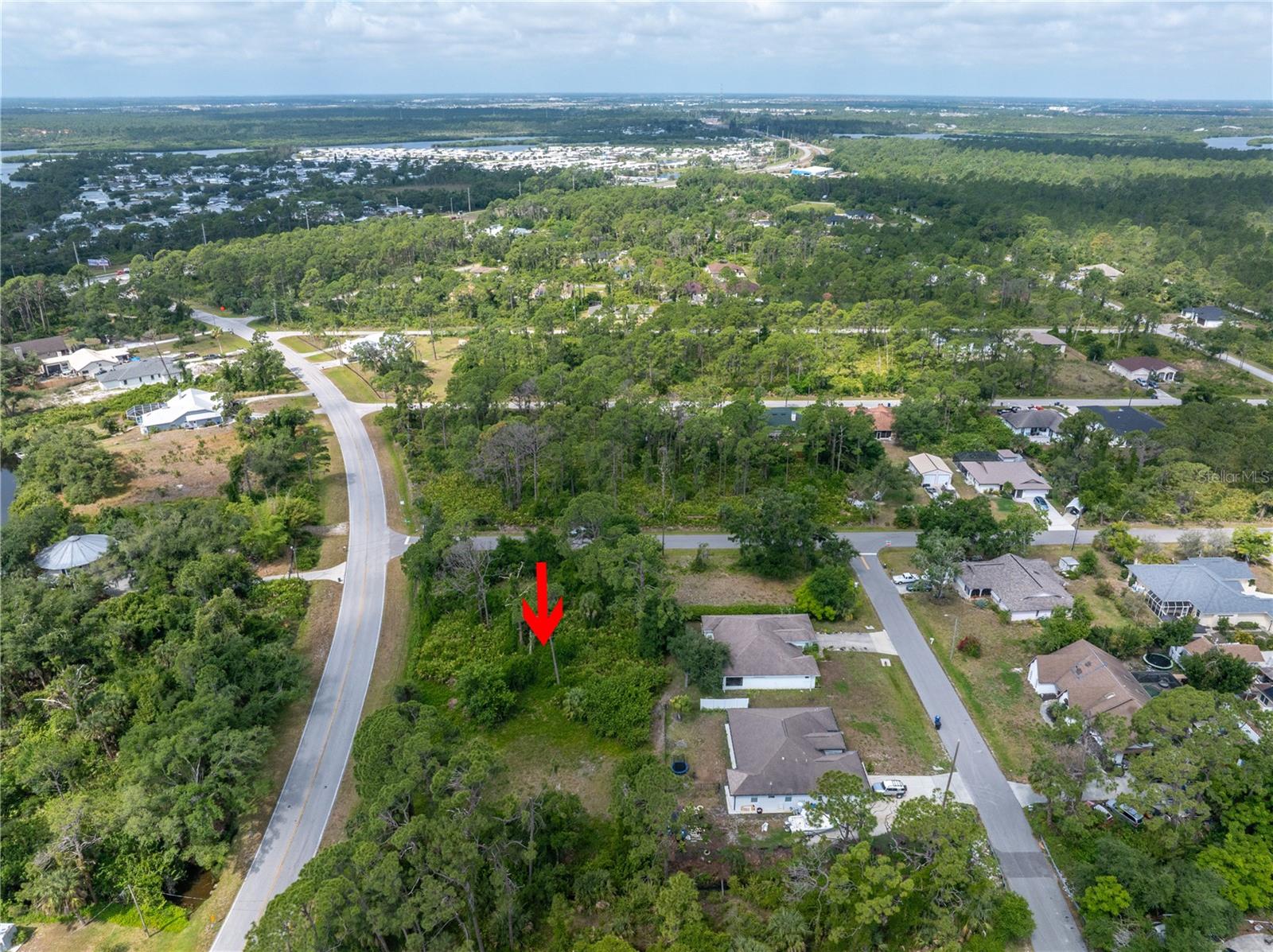 Image 10 of 13 For De Leon Drive