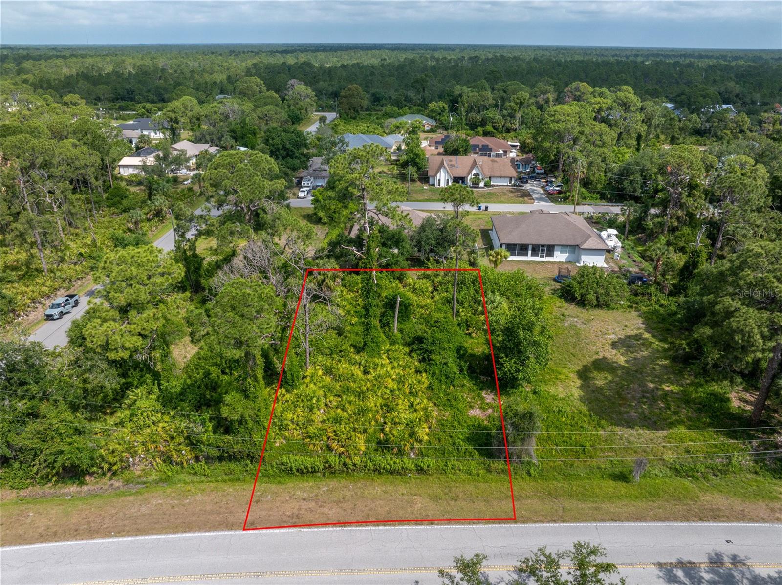 Image 13 of 13 For De Leon Drive