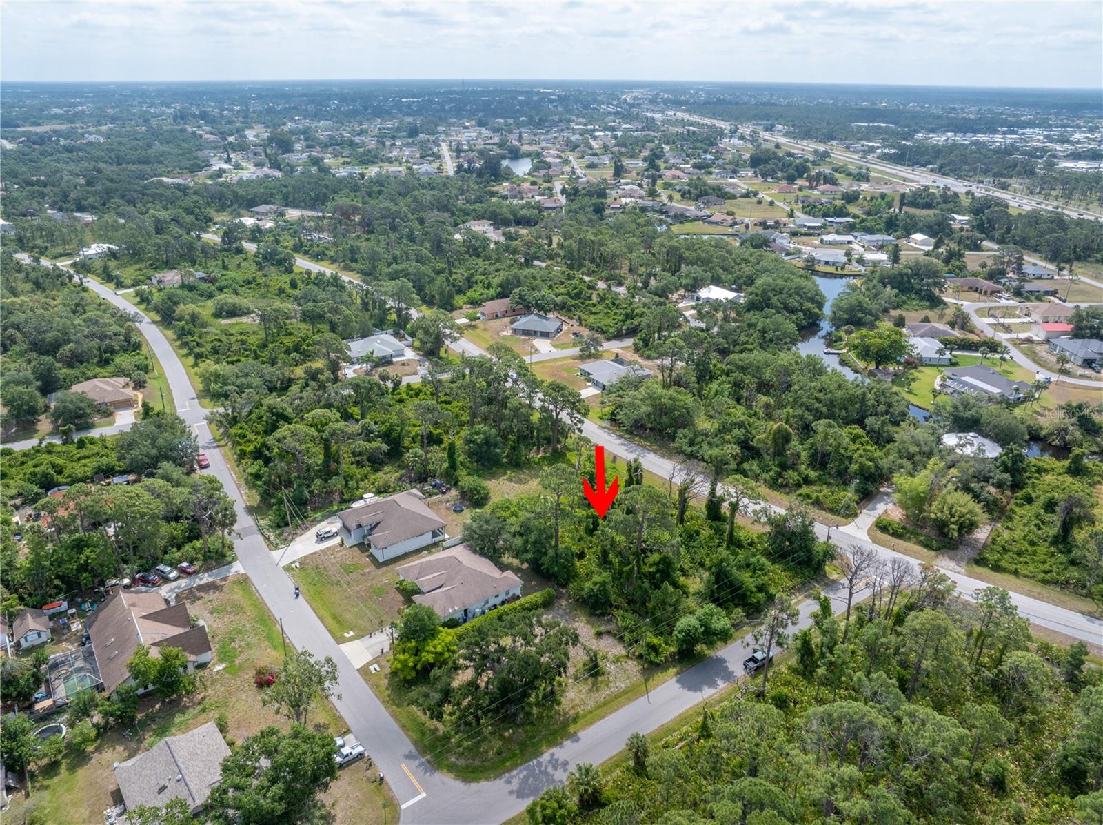 Image 6 of 13 For De Leon Drive