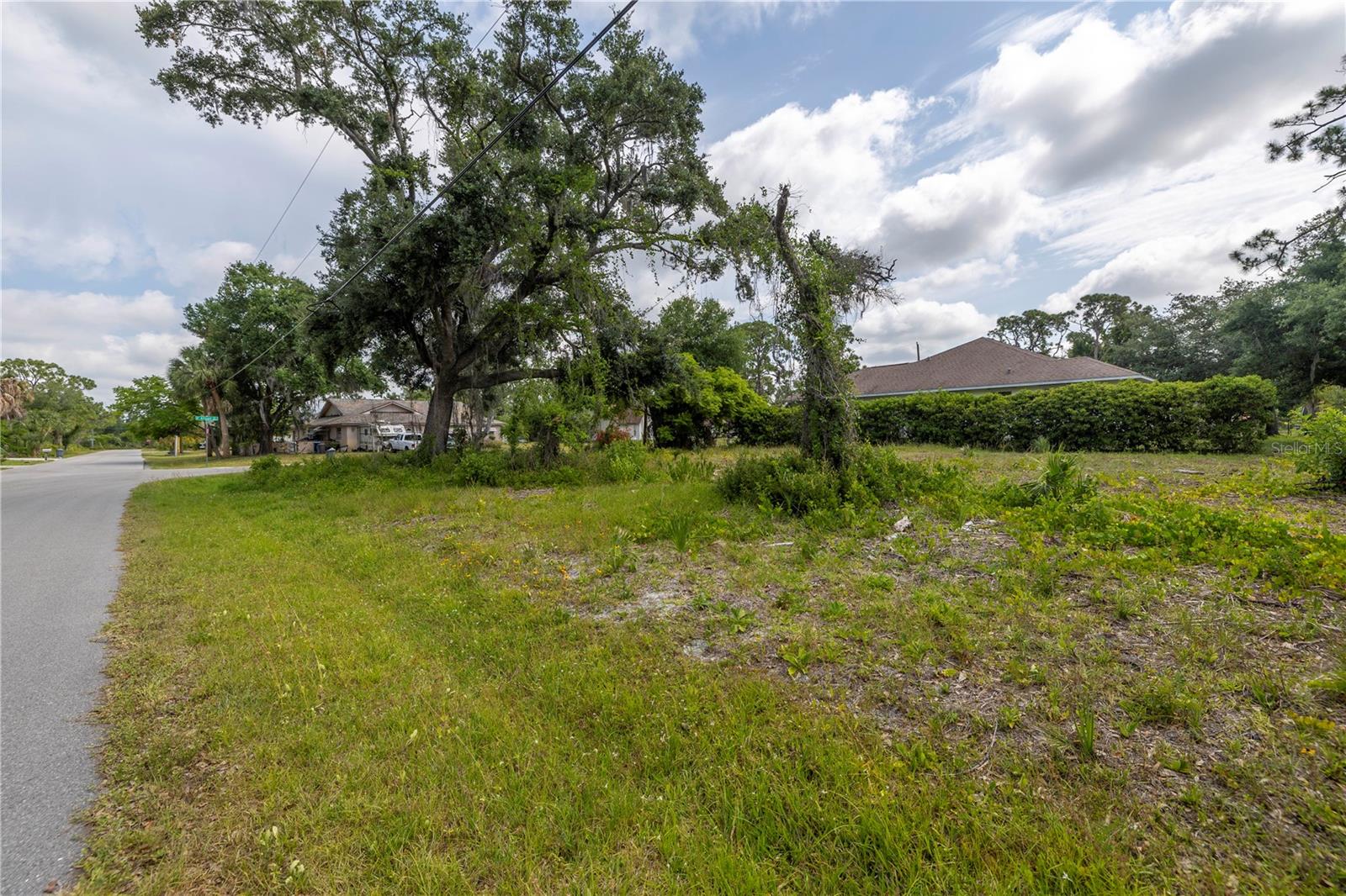 Image 6 of 15 For D Allyon Drive