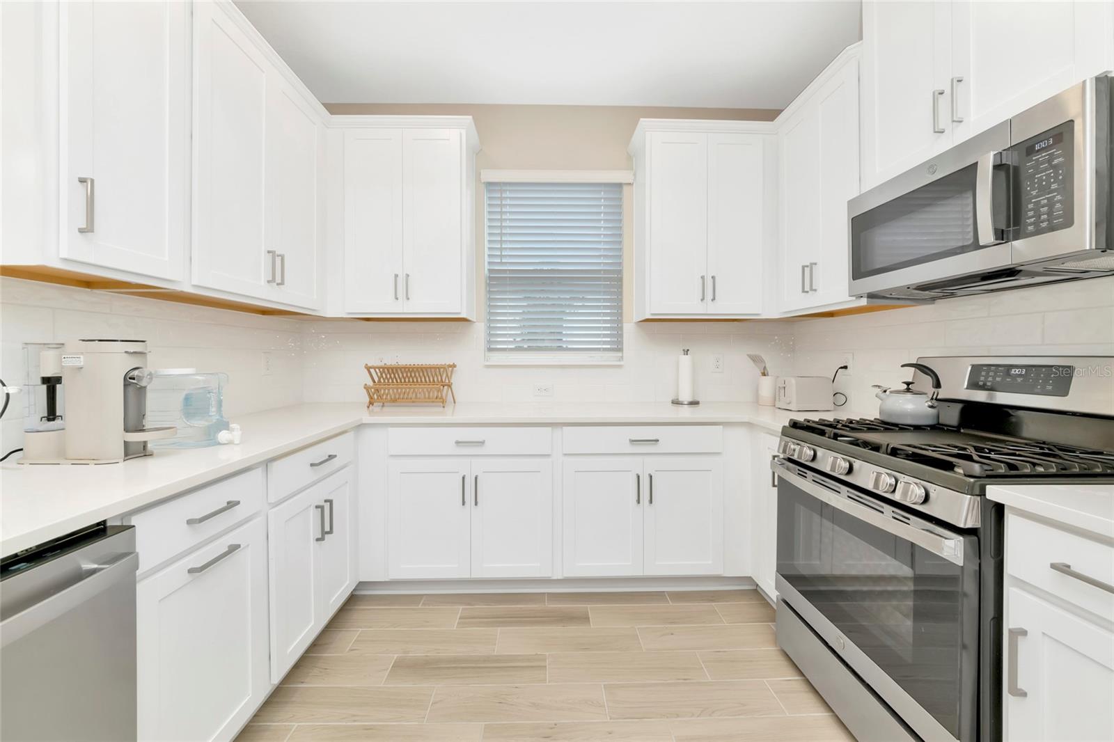 Image 12 of 100 For 8097 Moonbeam Avenue